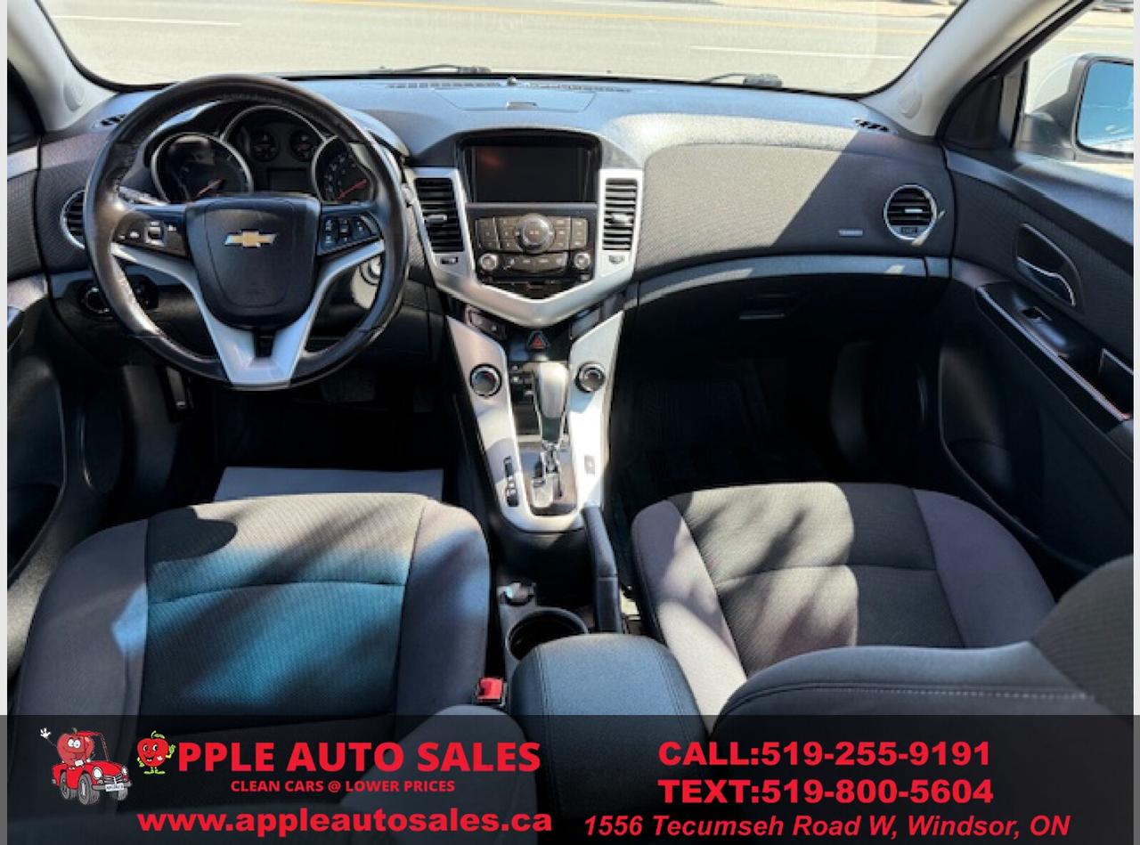 2014 Chevrolet Cruze 1LT Photo