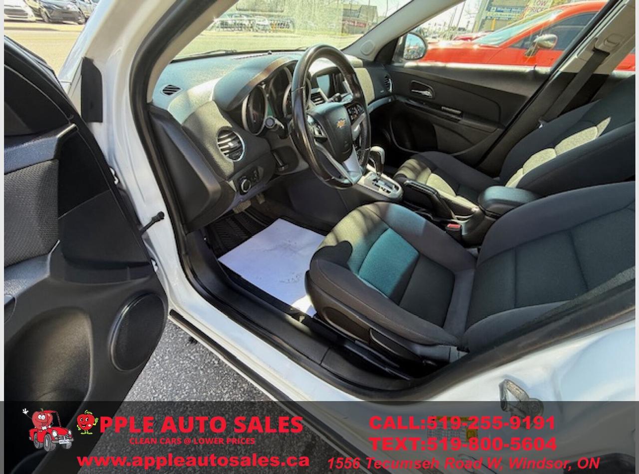 2014 Chevrolet Cruze 1LT Photo