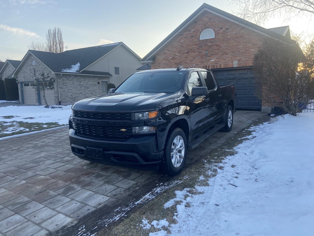 2020 Chevrolet Silverado 1500 Crew Cab Photo0