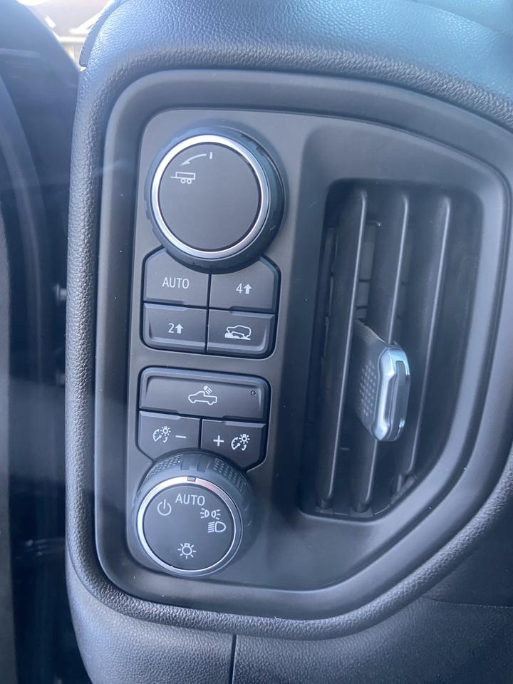 2020 Chevrolet Silverado 1500 Crew Cab Photo