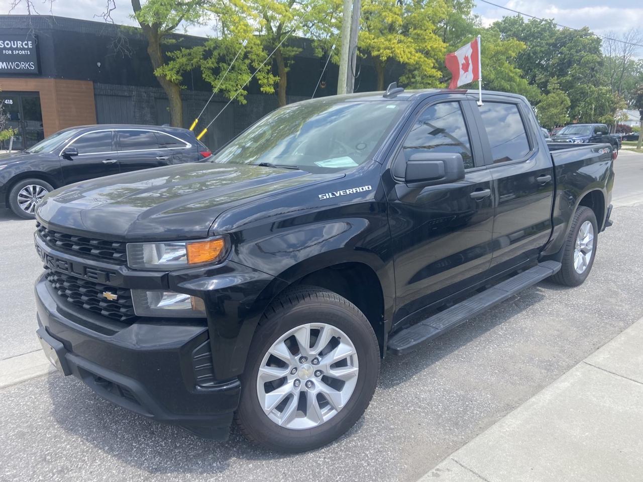2020 Chevrolet Silverado 1500 CREW CAB 4x4 **2 year LUBRICO WARRANTY** Photo