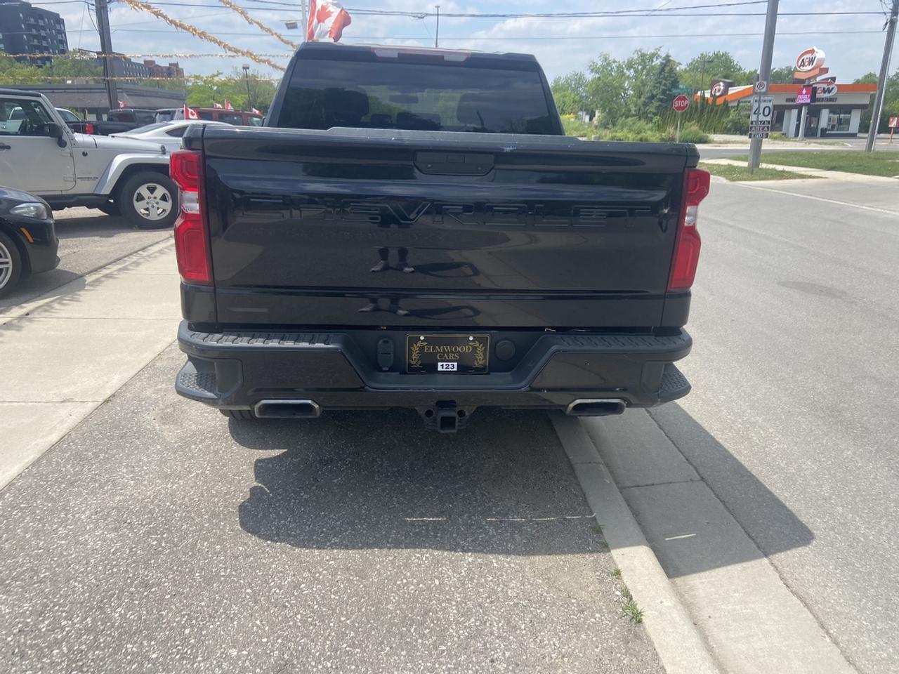 2020 Chevrolet Silverado 1500 CREW CAB 4x4 **2 year LUBRICO WARRANTY** Photo