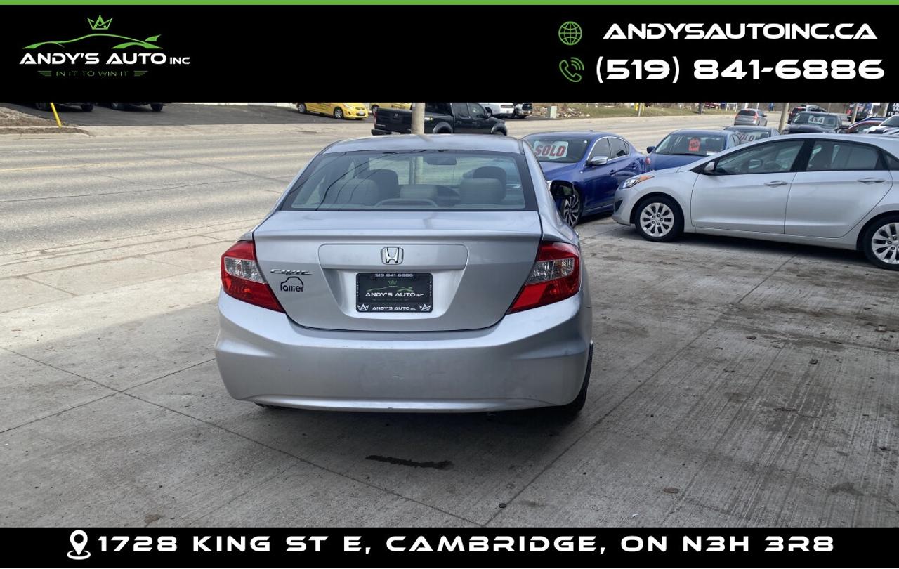 2012 Honda Civic LX ! AUTO ! NO ACCIDENTS Photo