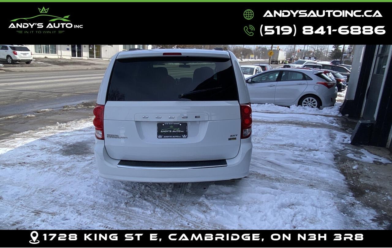 2017 Dodge Grand Caravan SXT ! STOWNGO ! Photo