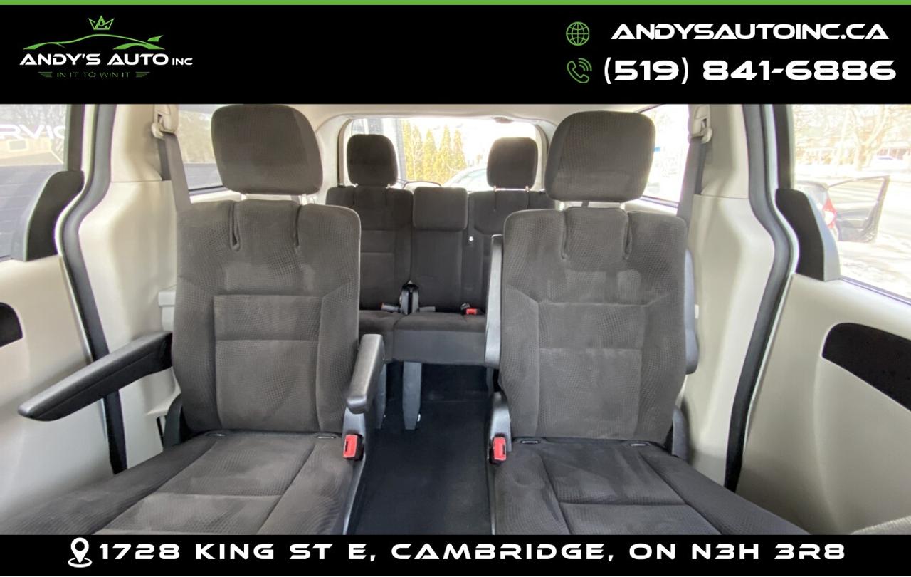 2017 Dodge Grand Caravan SXT ! STOWNGO ! Photo