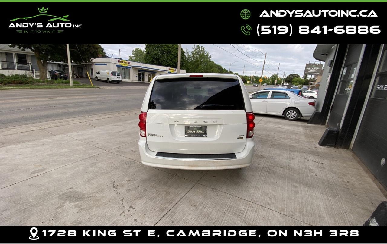 2017 Dodge Grand Caravan SXT ! STOWNGO ! Photo