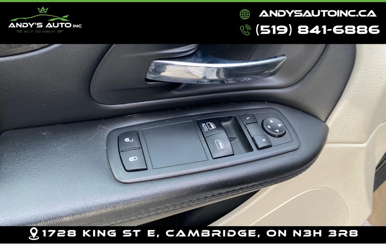 2017 Dodge Grand Caravan SXT ! STOWNGO ! Photo