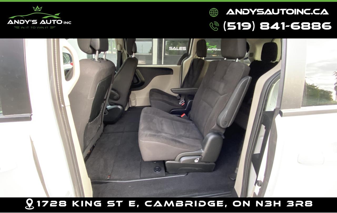 2017 Dodge Grand Caravan SXT ! STOWNGO ! Photo