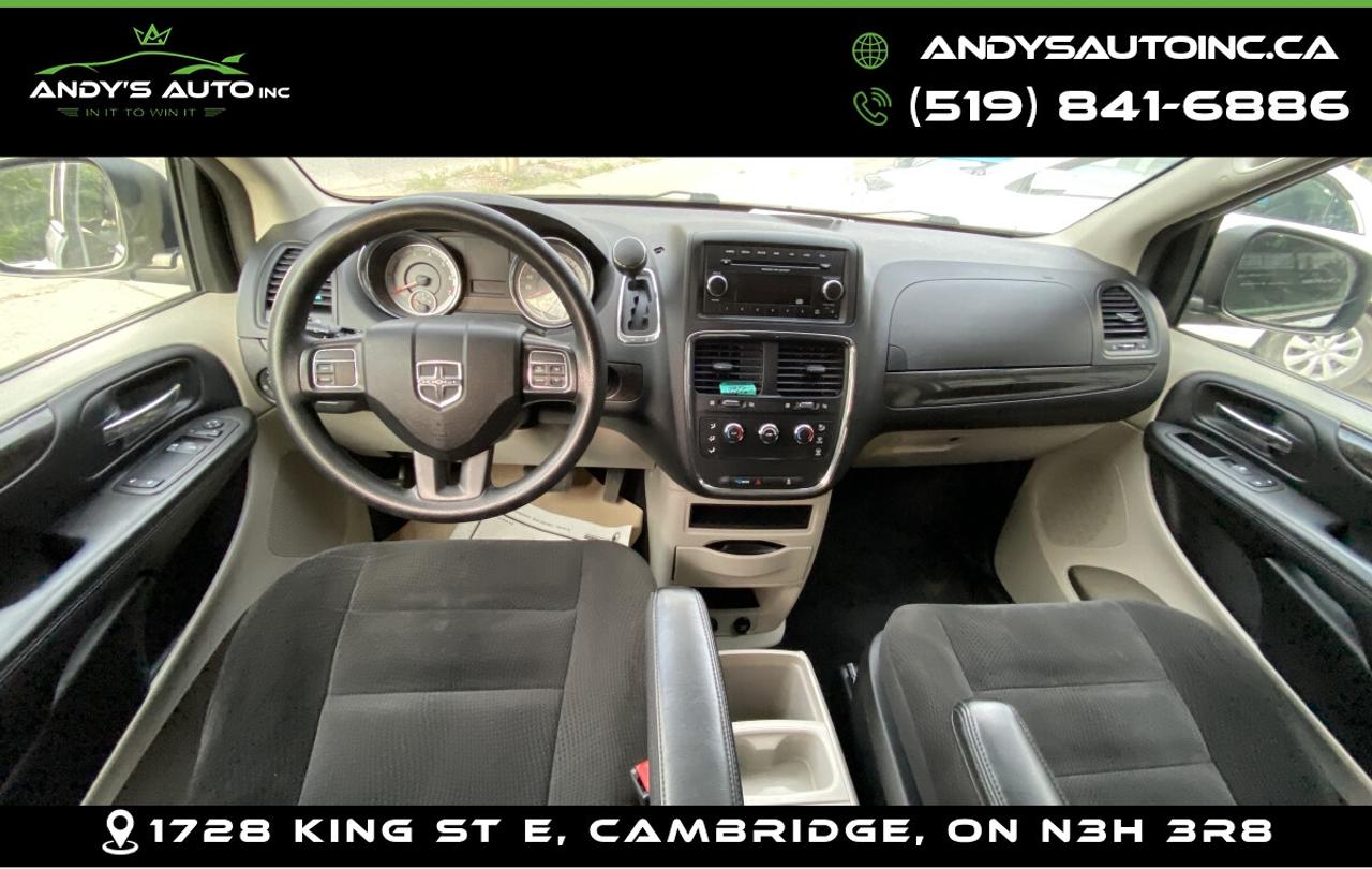 2017 Dodge Grand Caravan SXT ! STOWNGO ! Photo