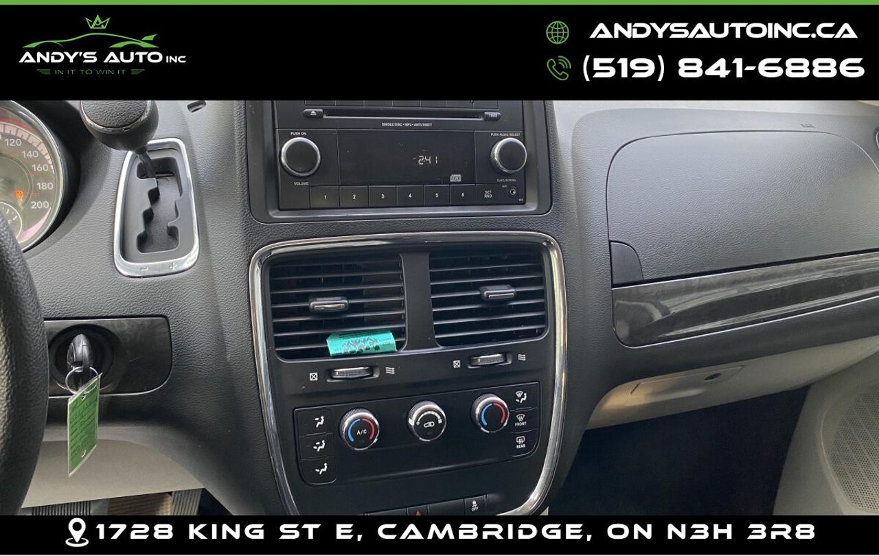 2017 Dodge Grand Caravan SXT ! STOWNGO ! Photo
