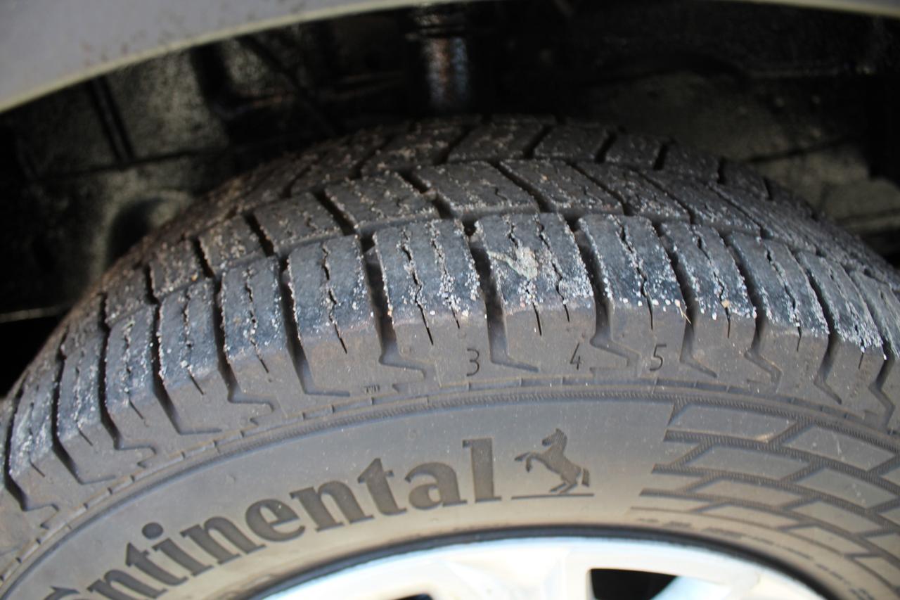 2020 Ford Transit 250 Van 130" Leatherette B.Cam Divider Air Compr. Photo