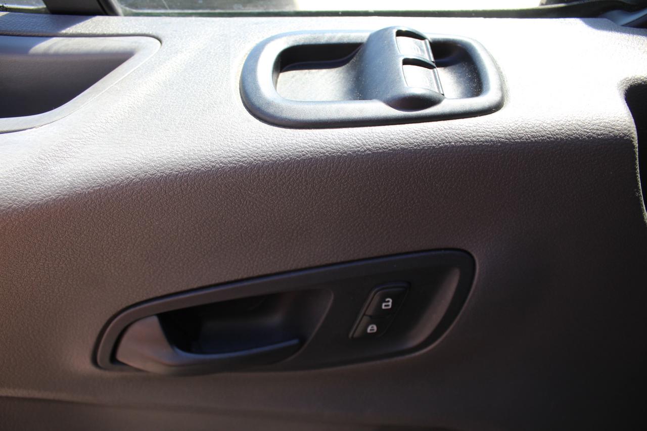 2020 Ford Transit 250 Van 130" Leatherette B.Cam Divider Air Compr. Photo