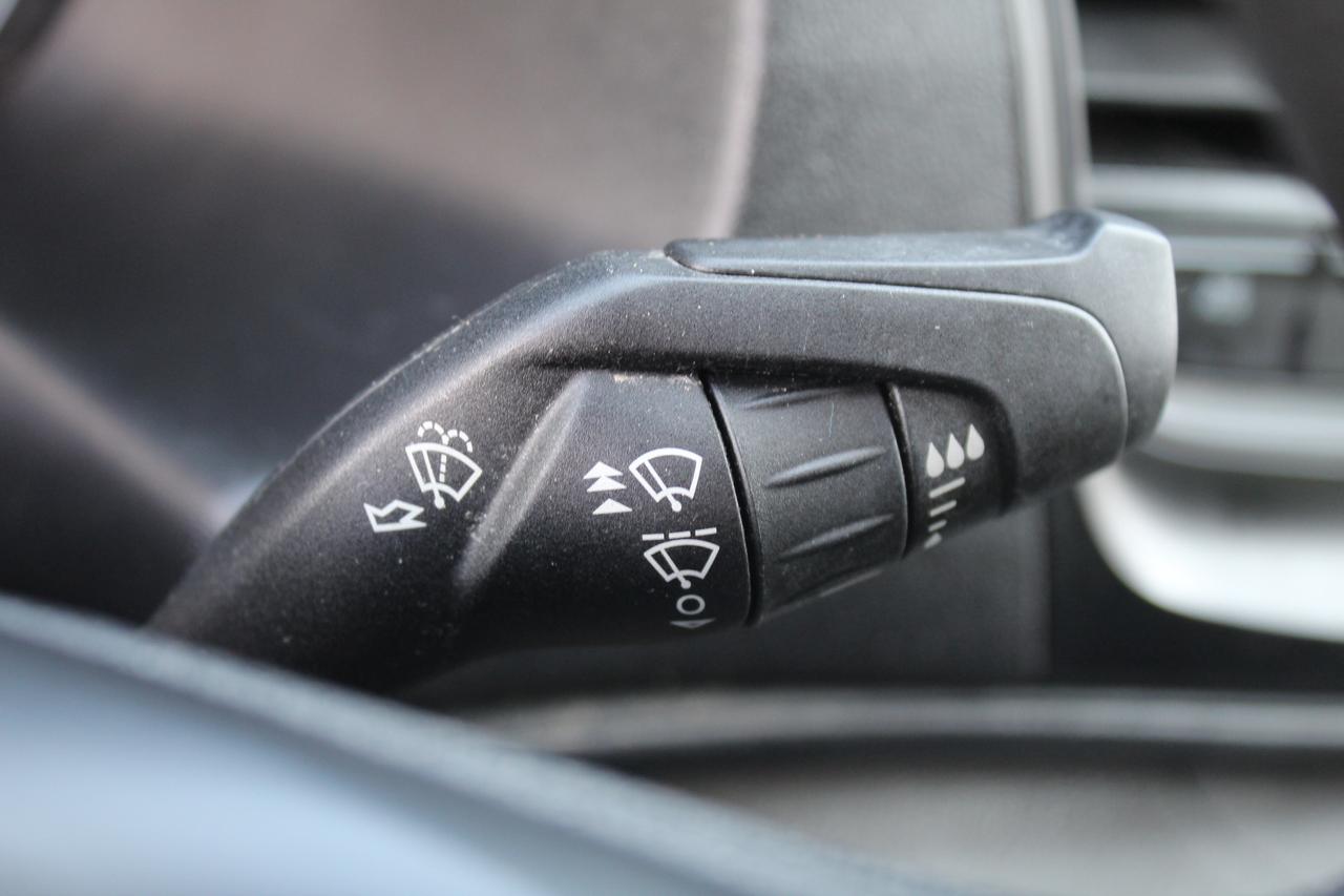 2022 Ford Transit 250 Van AWD Med RF 148" Divider Photo