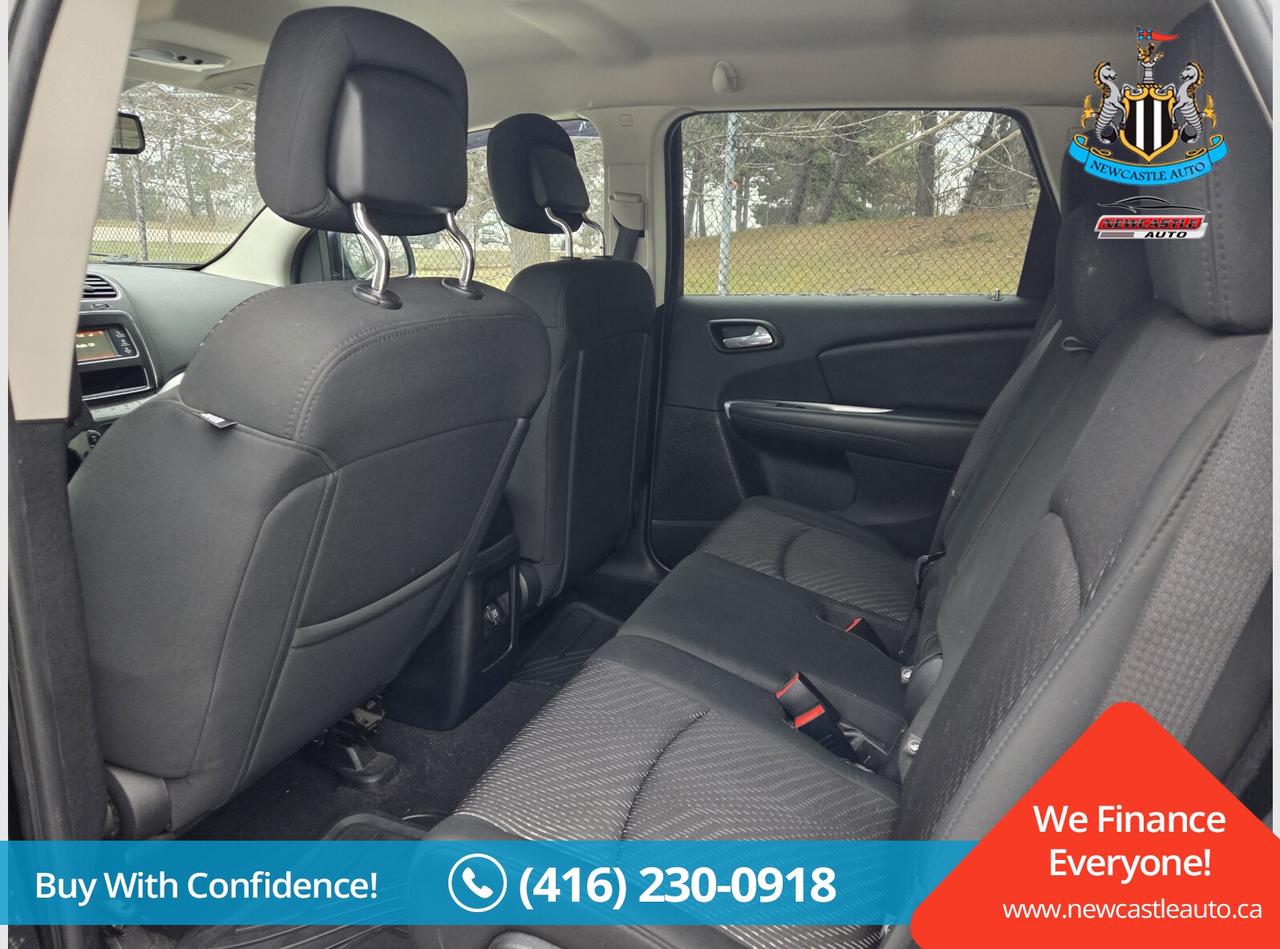 2012 Dodge Journey SE Photo2