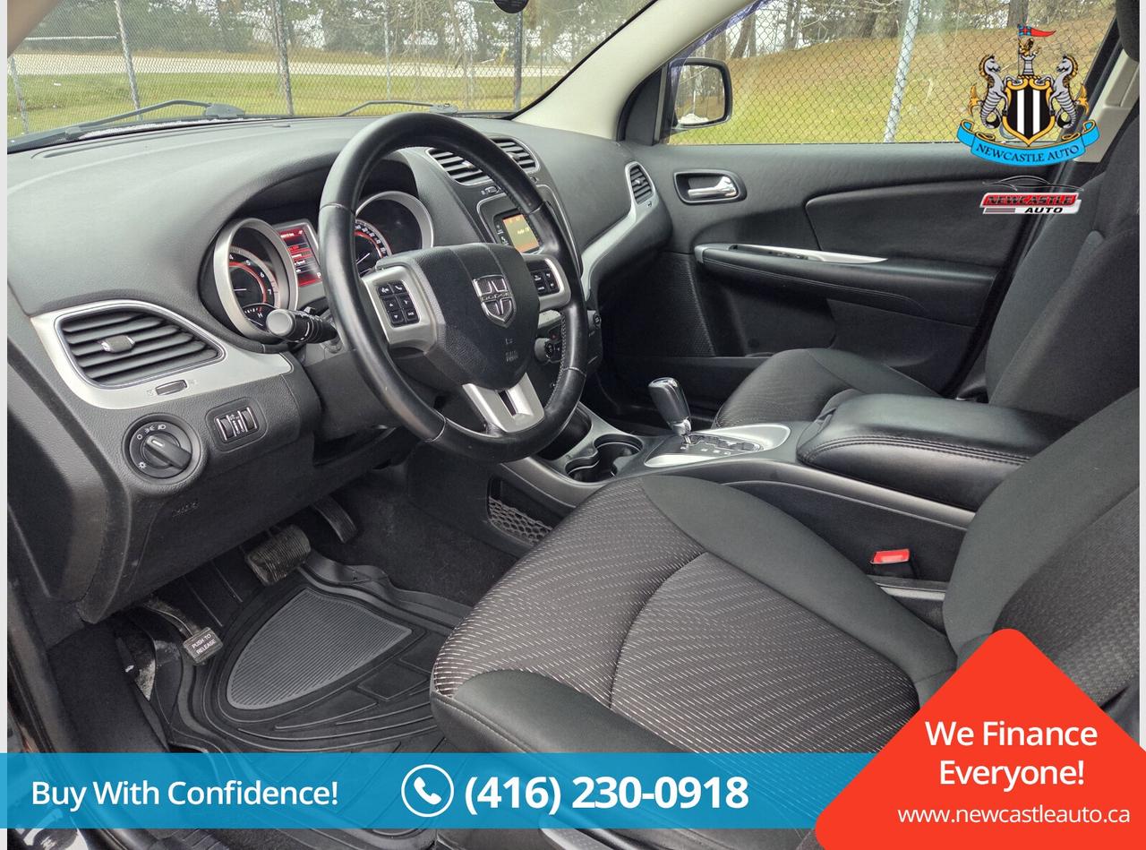 2012 Dodge Journey SE Photo