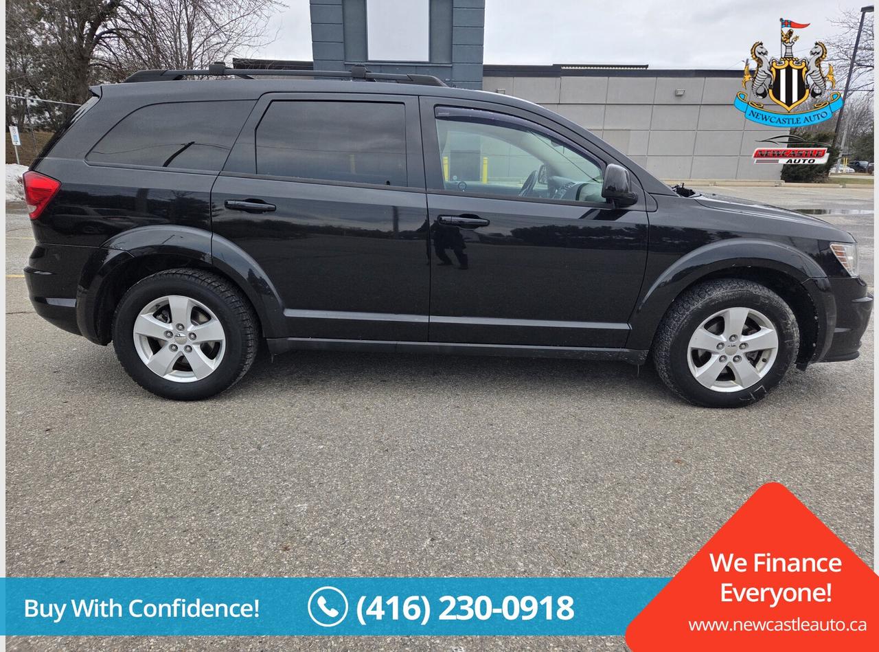 2012 Dodge Journey SE Photo