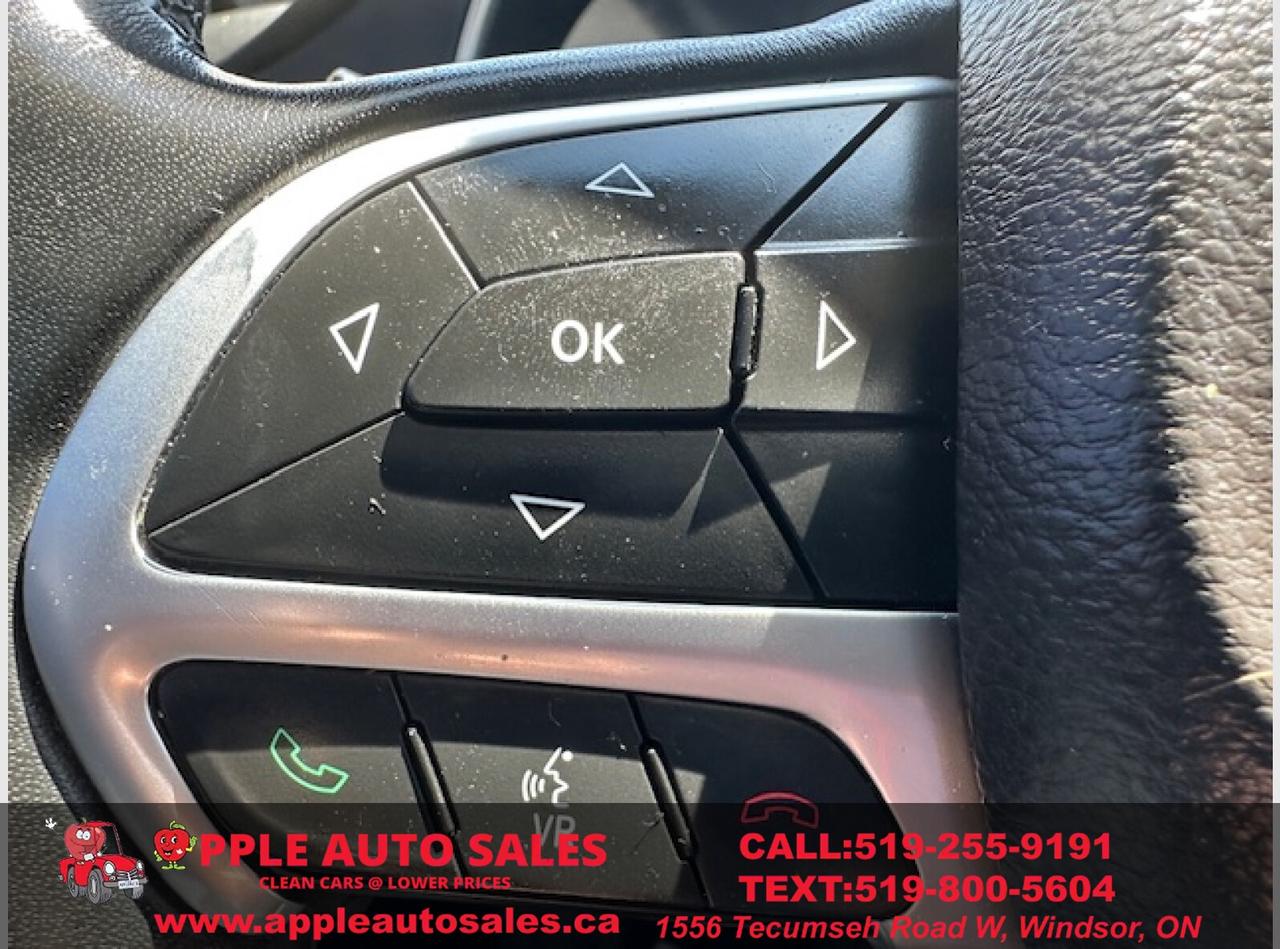 2016 Chrysler 200 Limited Photo