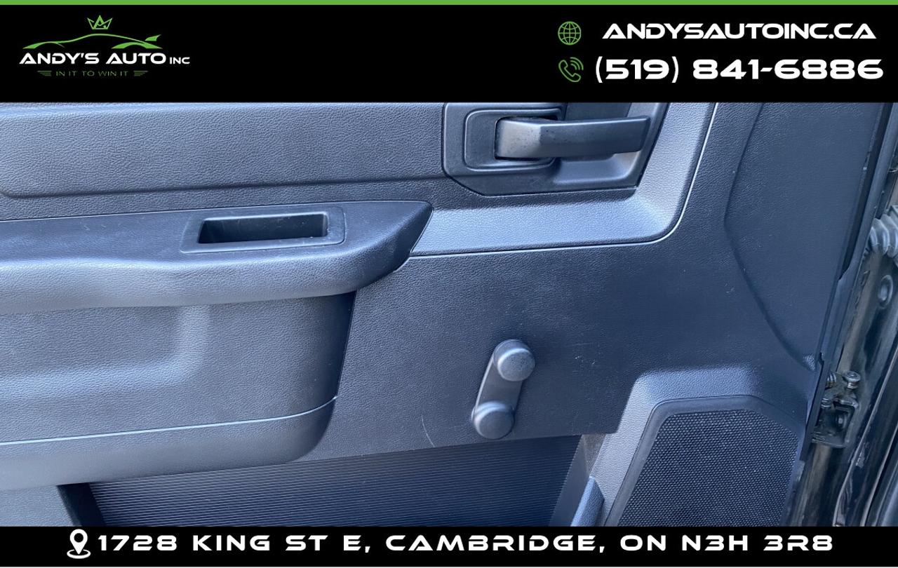2016 RAM 1500 REG CAB ! SHORT BOX ! 2 WHEEL DRIVE Photo