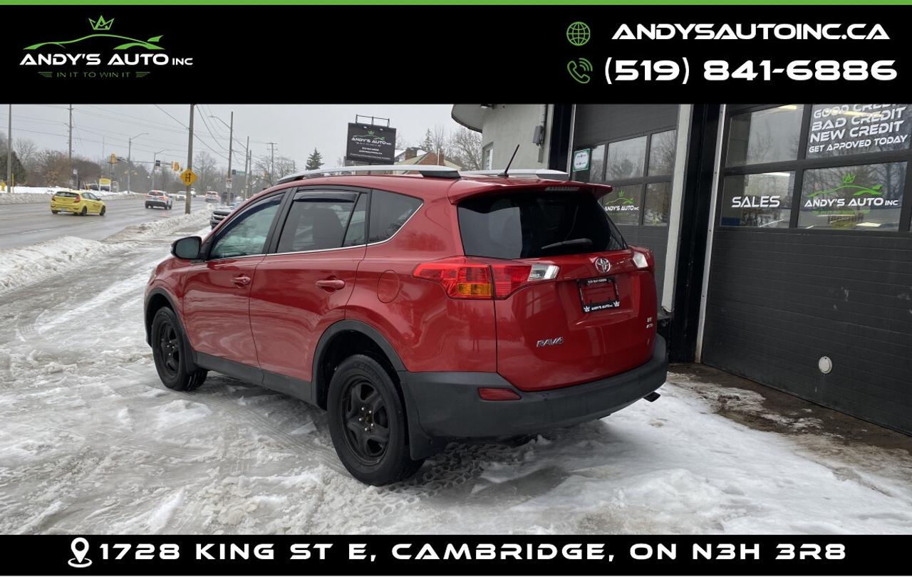 2015 Toyota RAV4 LE ! AWD ! Photo