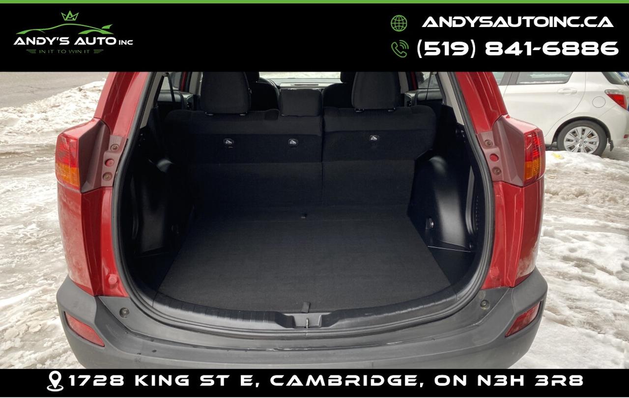 2015 Toyota RAV4 LE ! AWD ! Photo