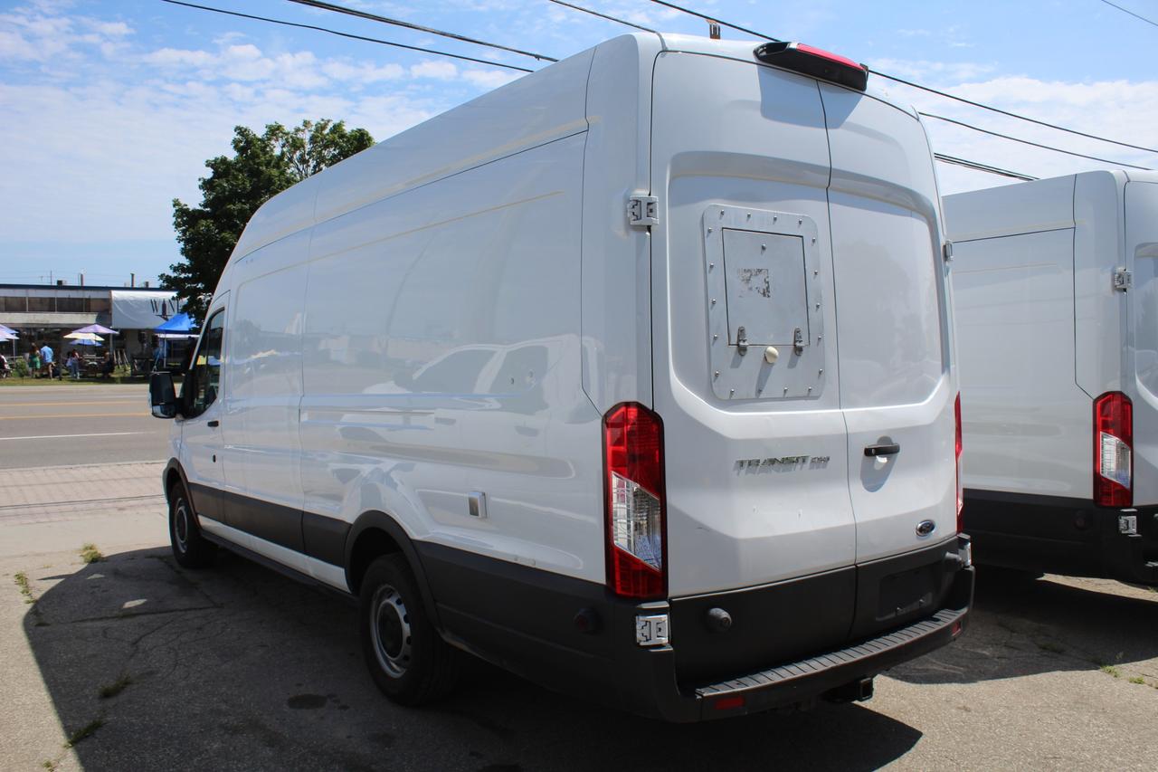 2018 Ford Transit 250 Van High Roof 148" EL Divider Photo4
