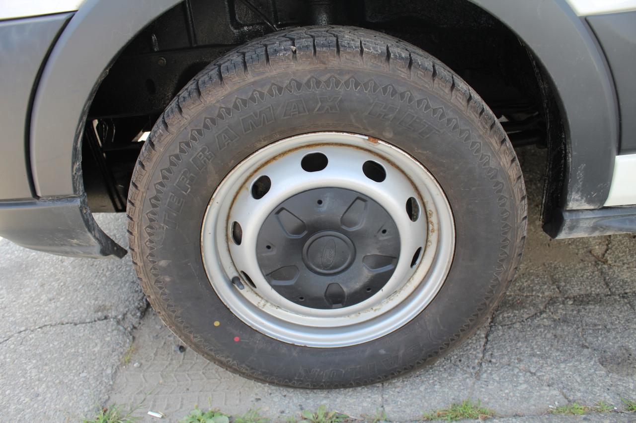 2018 Ford Transit 250 Van High Roof 148" EL Divider Photo