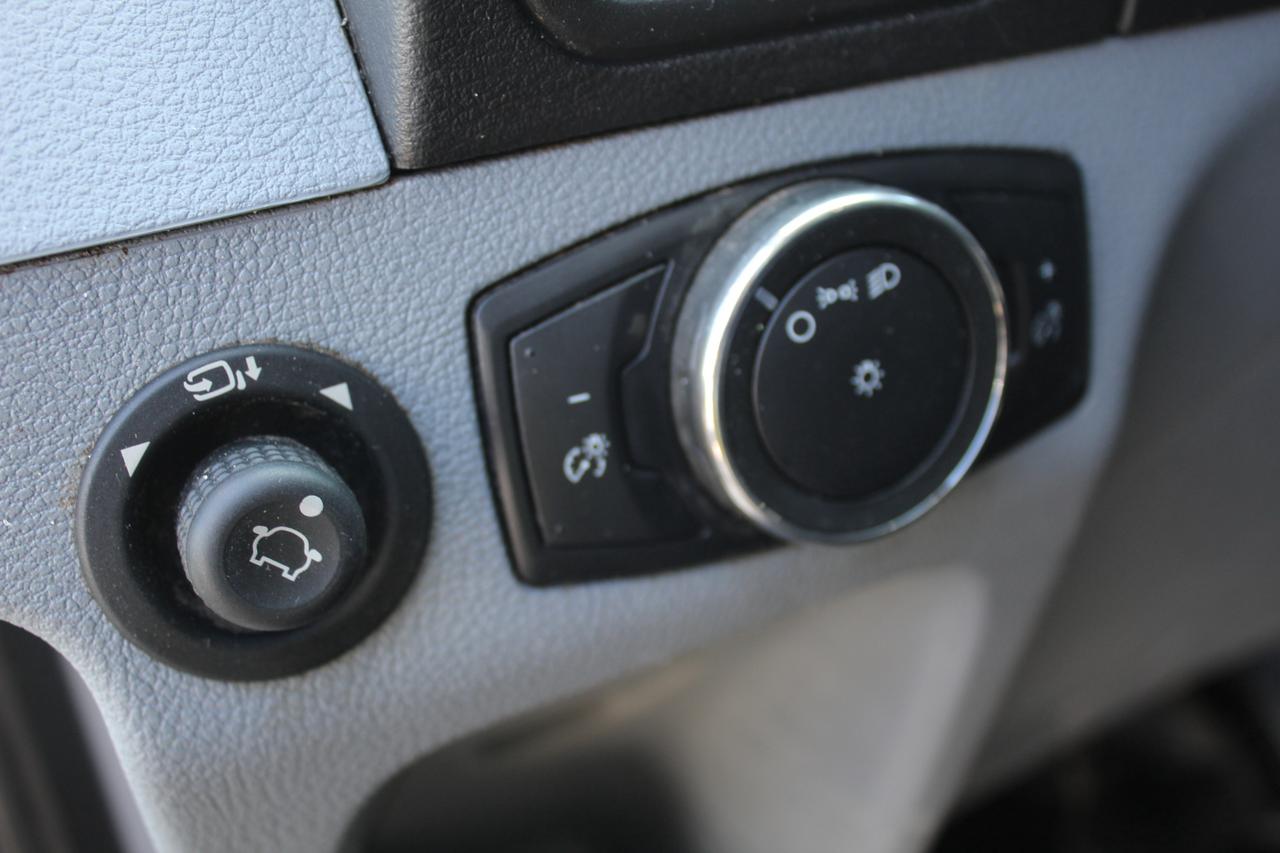 2018 Ford Transit 250 Van High Roof 148" EL Divider Photo