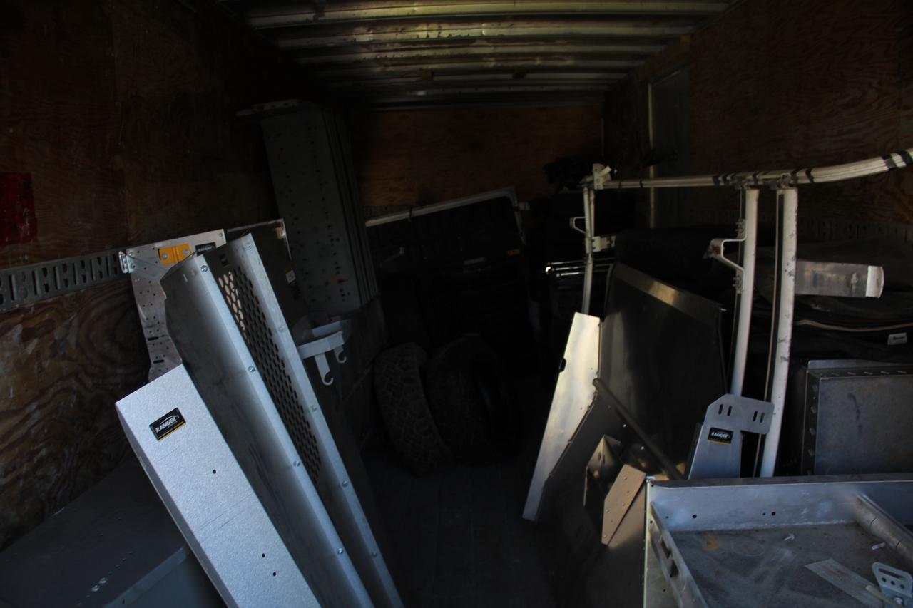 2014 Freightliner M2 106 24ft Box Power lift up gate Photo