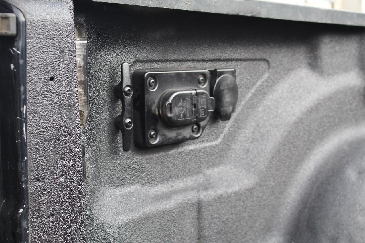 2022 RAM 2500 Big Horn Crew Big Screen Navi 6.4L HEMI 8ft Box Photo