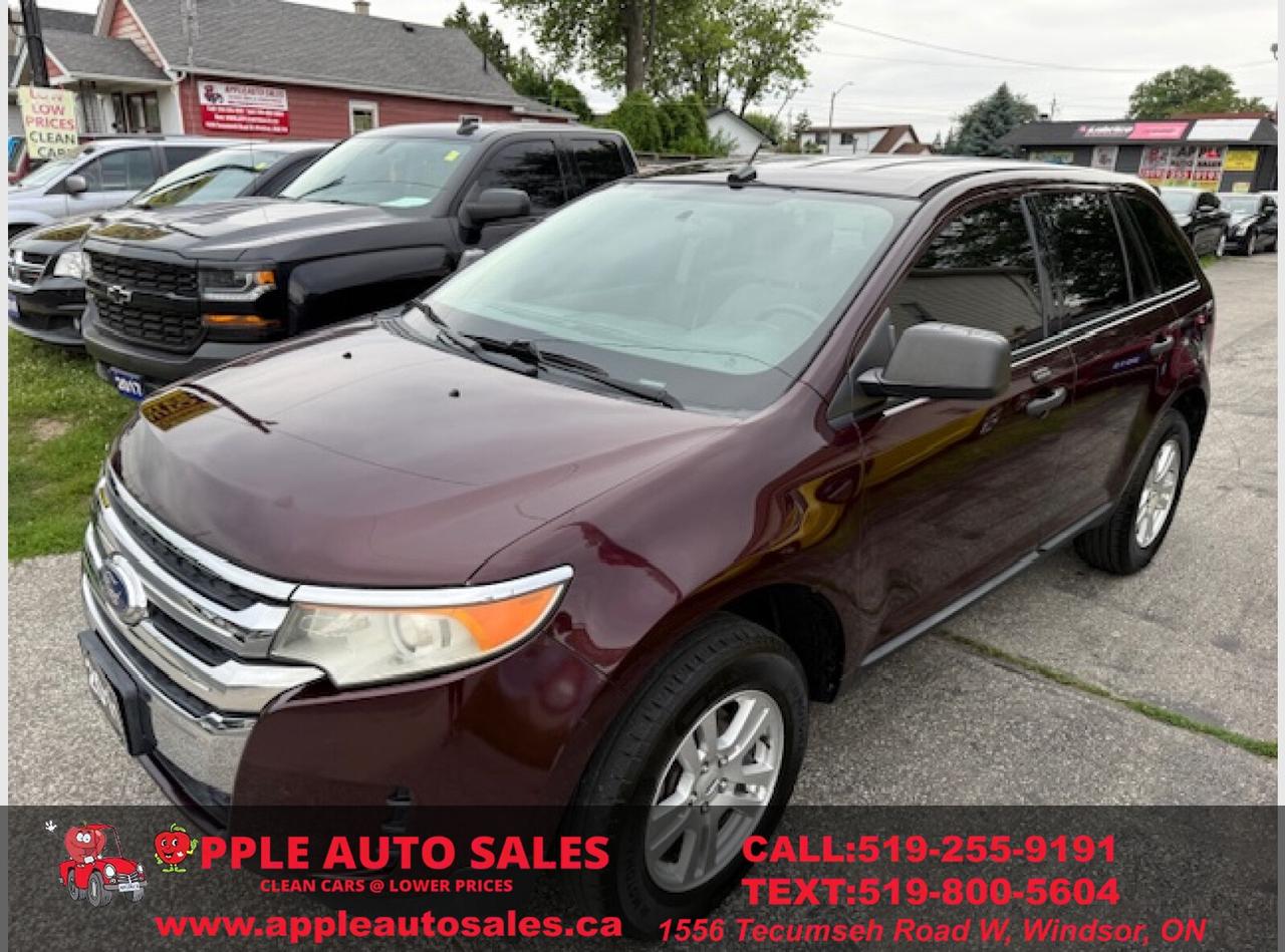 2011 Ford Edge SE Photo