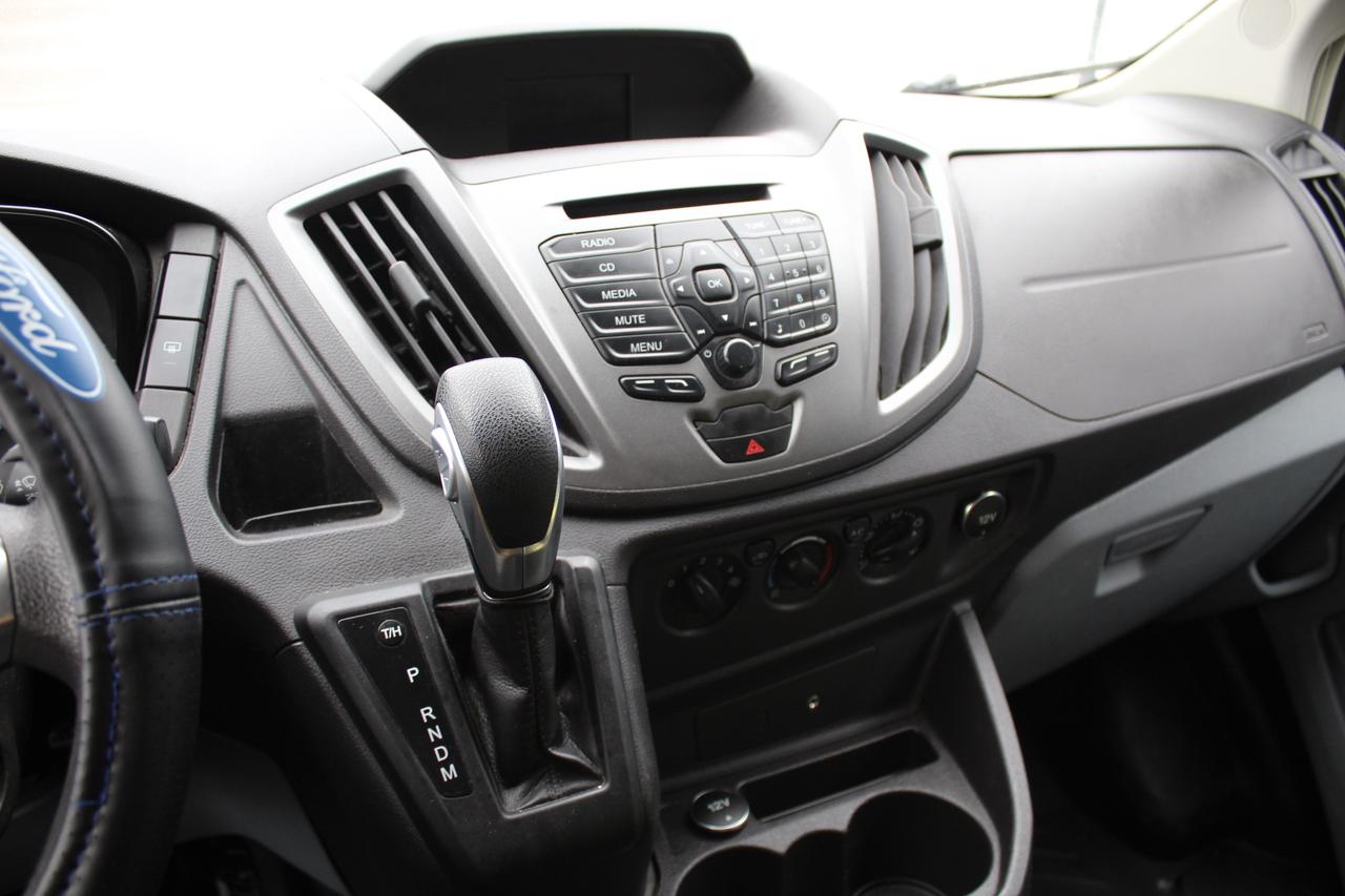 2015 Ford Transit T150 Van 10 Passengers Photo