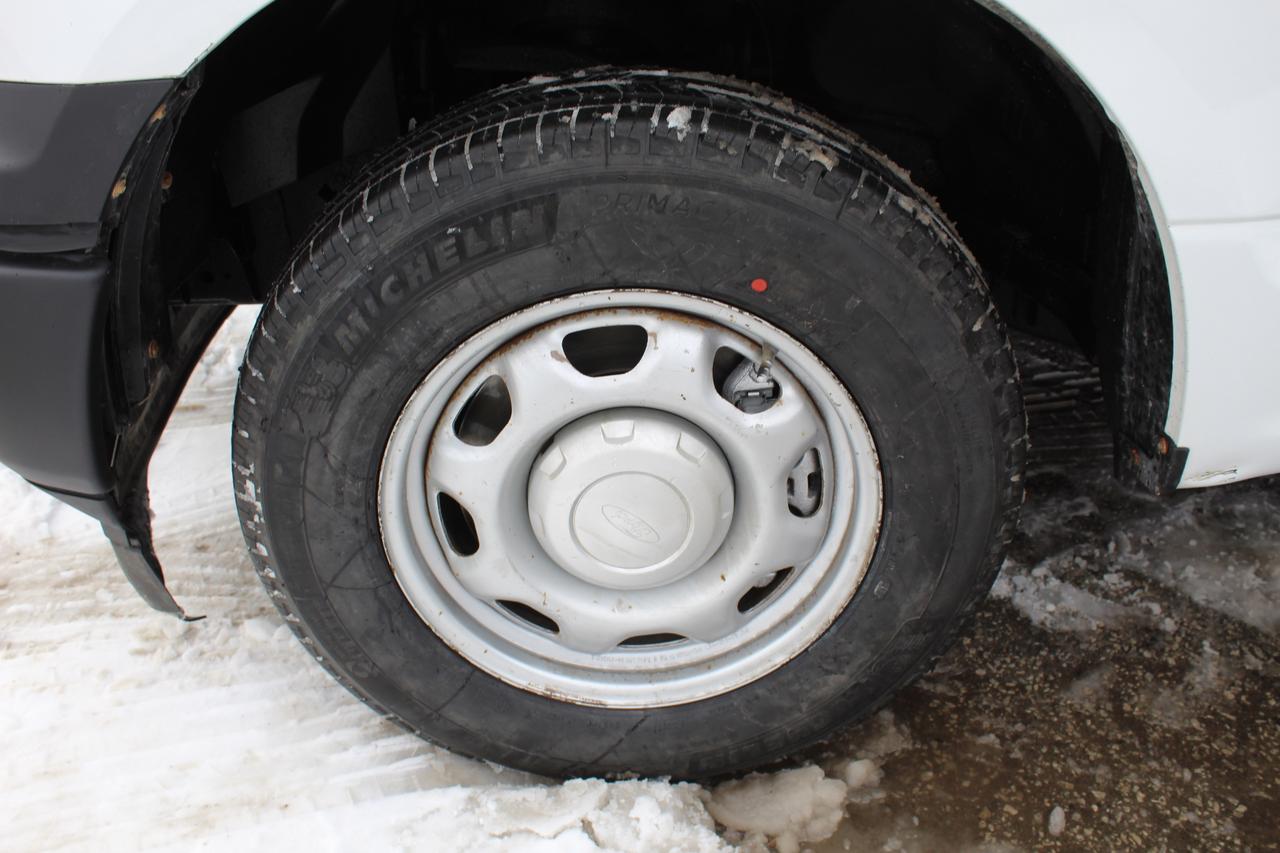 2018 Ford F-150 XL 8ft Rear Diff Locking Back Up Cam Photo