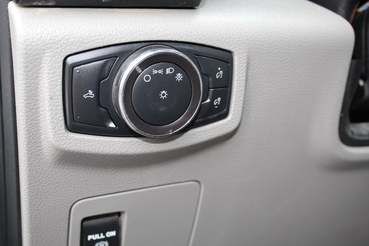 2018 Ford F-150 XL 8ft Rear Diff Locking Back Up Cam Photo