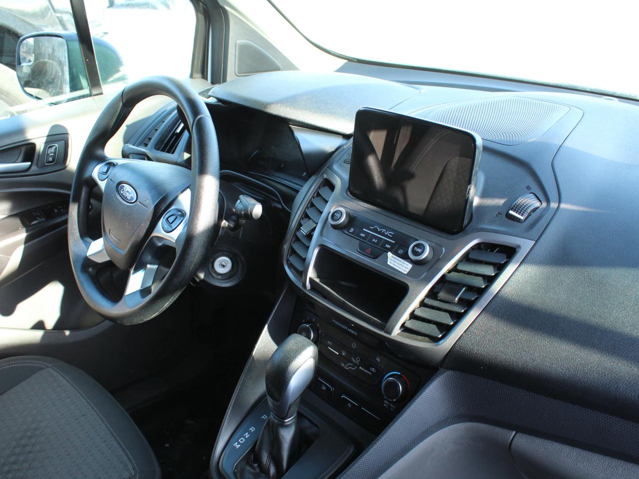 2020 Ford Transit Connect XLT B. Cam Divider Shelving Photo