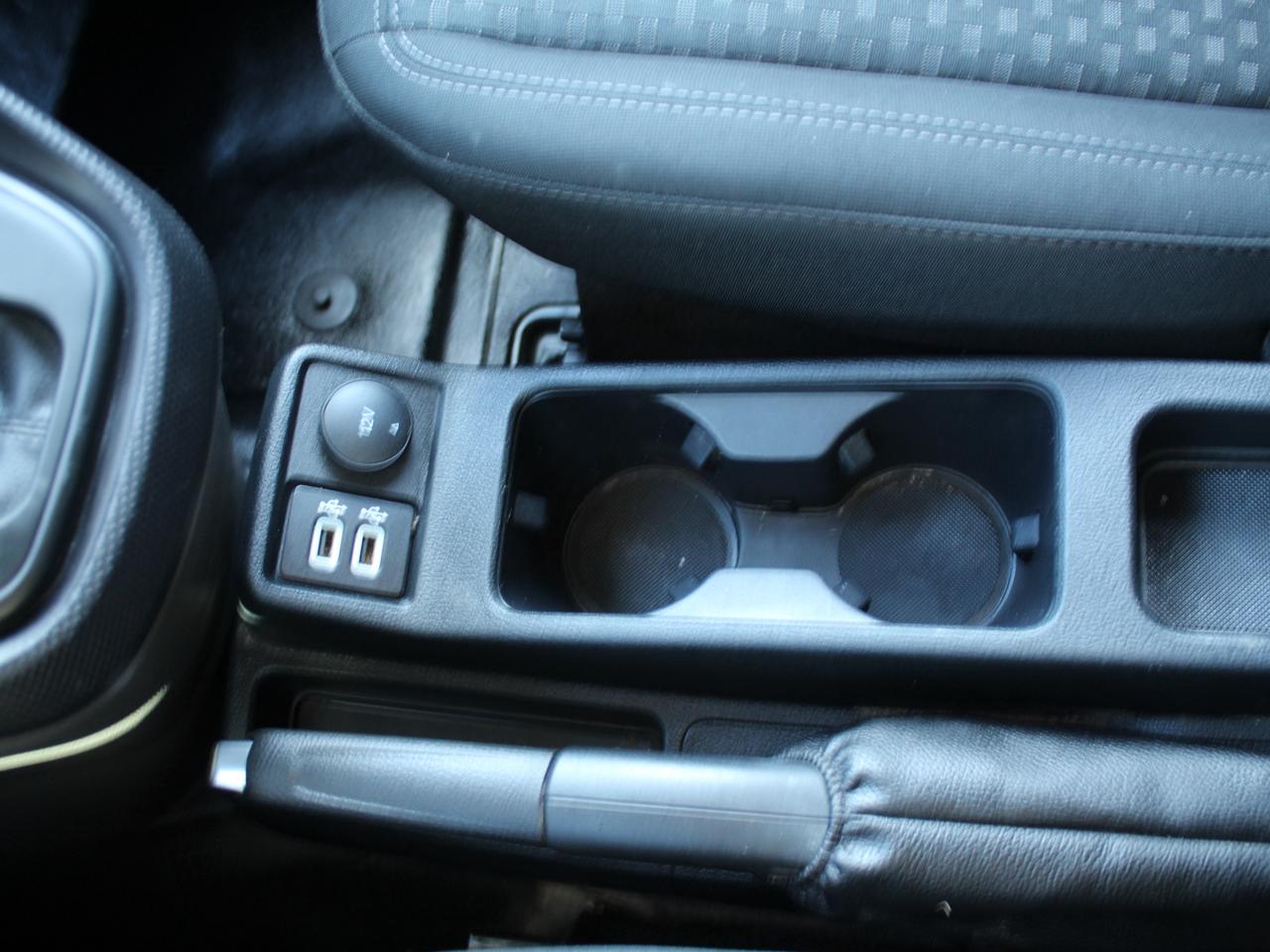 2020 Ford Transit Connect XLT B. Cam Divider Shelving Photo