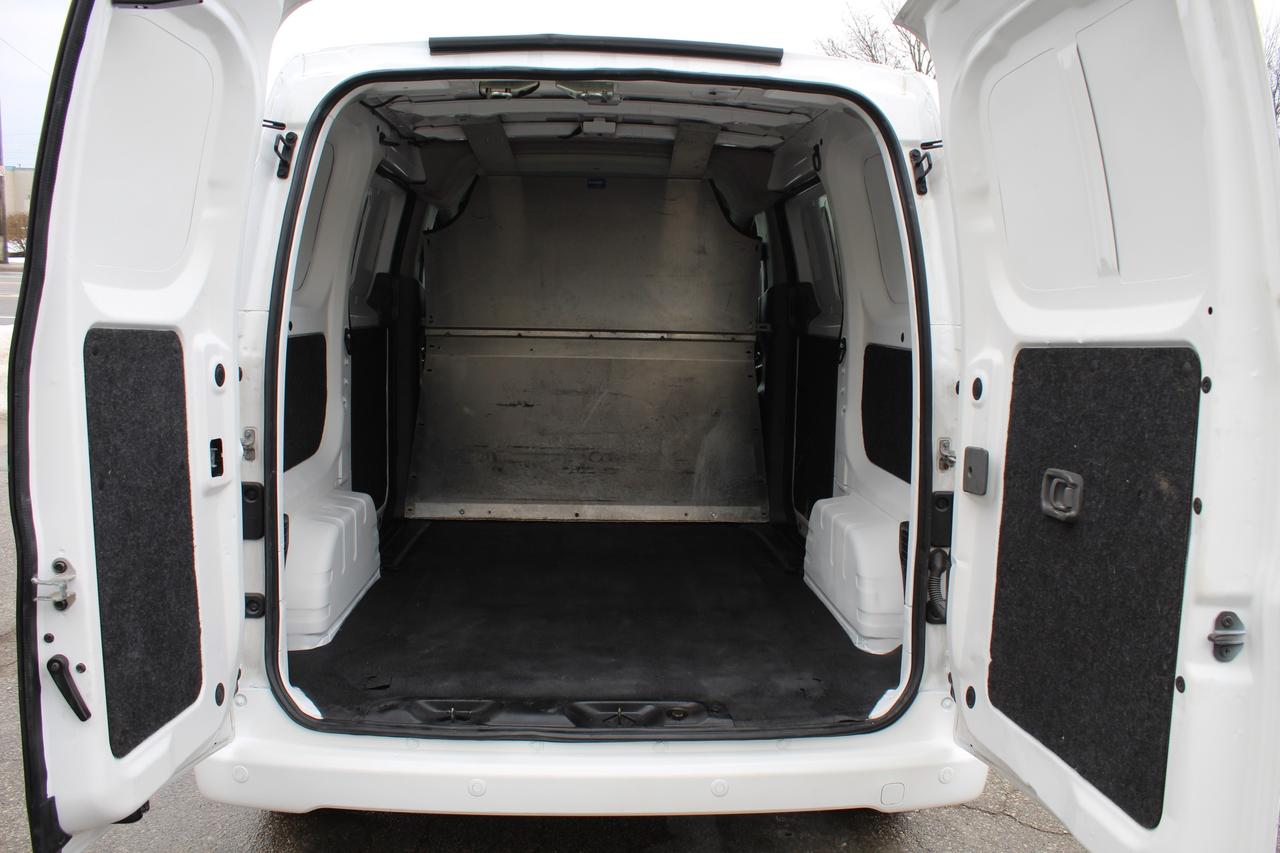 2021 Nissan NV200 SV Back Cam, Rear parking sensors Divider Photo