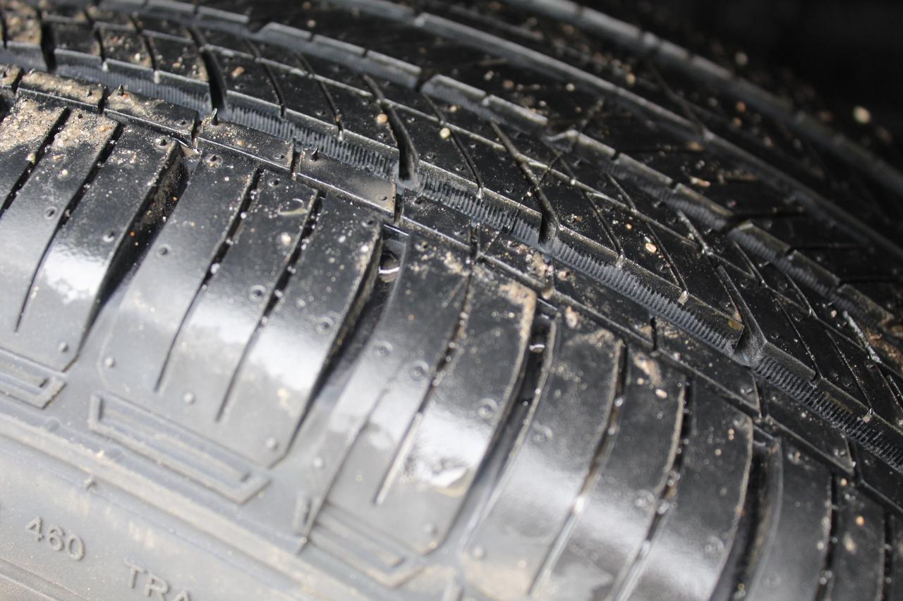 2021 Nissan NV200 SV Back Cam, Rear parking sensors Divider Photo