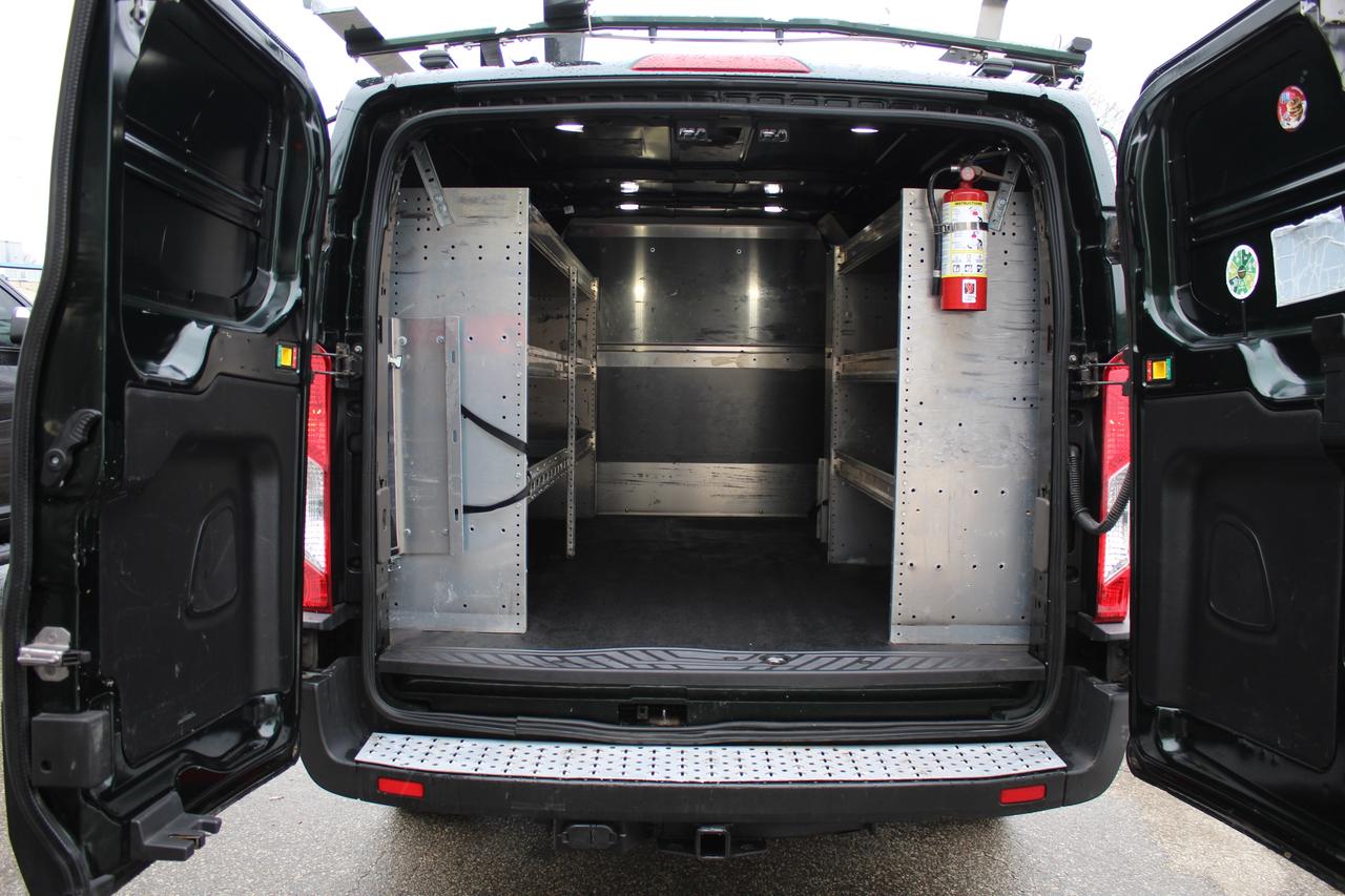 2021 Ford Transit T 250 Low Roof 130" Ladder Rack Divider shelving Photo