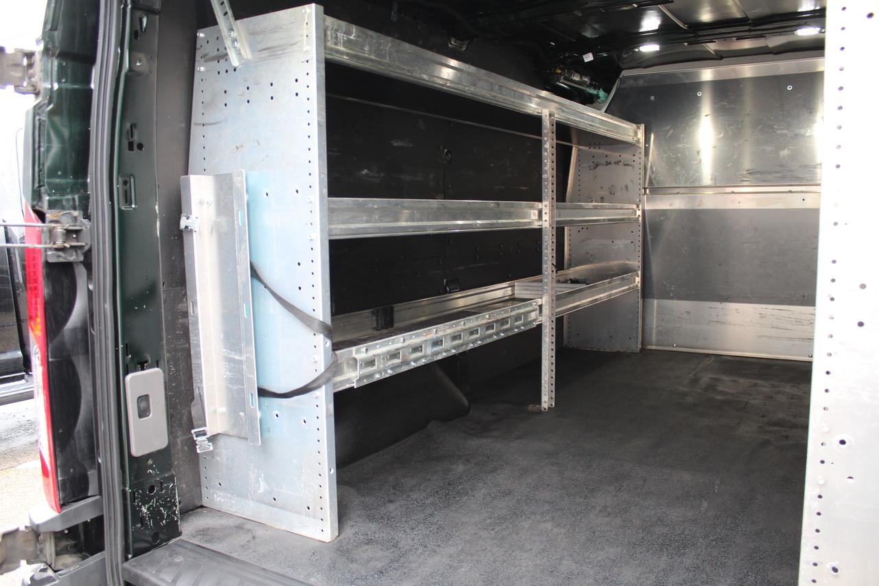 2021 Ford Transit T 250 Low Roof 130" Ladder Rack Divider shelving Photo