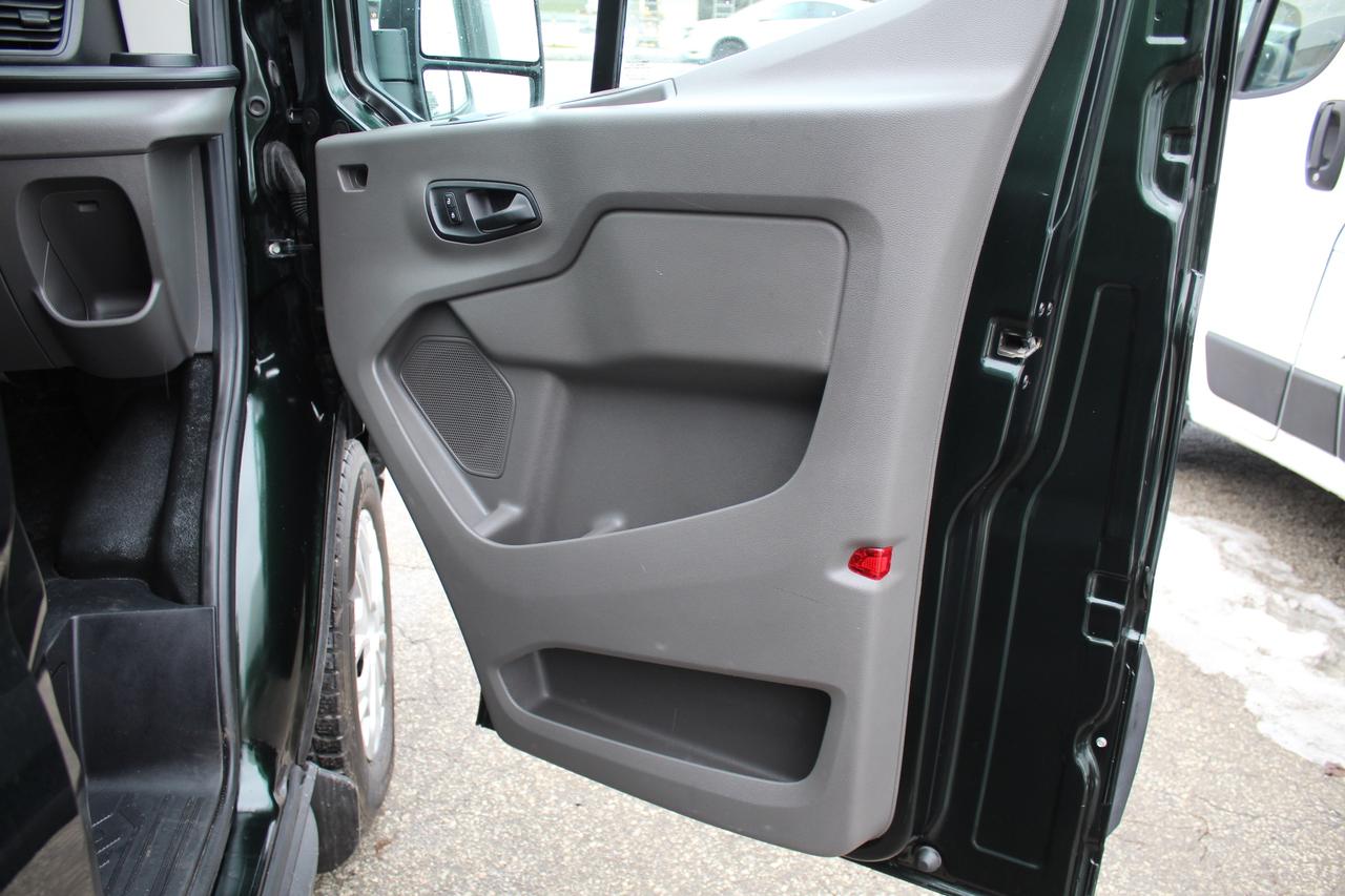 2021 Ford Transit T 250 Low Roof 130" Ladder Rack Divider shelving Photo