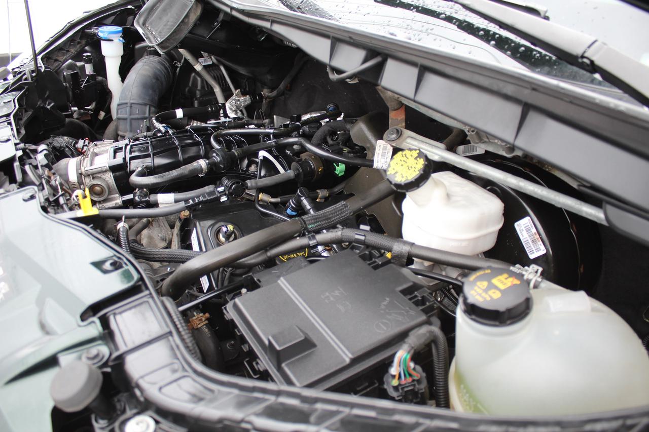 2021 Ford Transit T 250 Low Roof 130" Ladder Rack Divider shelving Photo