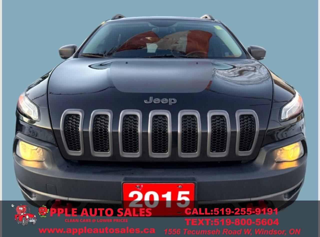 2015 Jeep Cherokee Trailhawk Photo