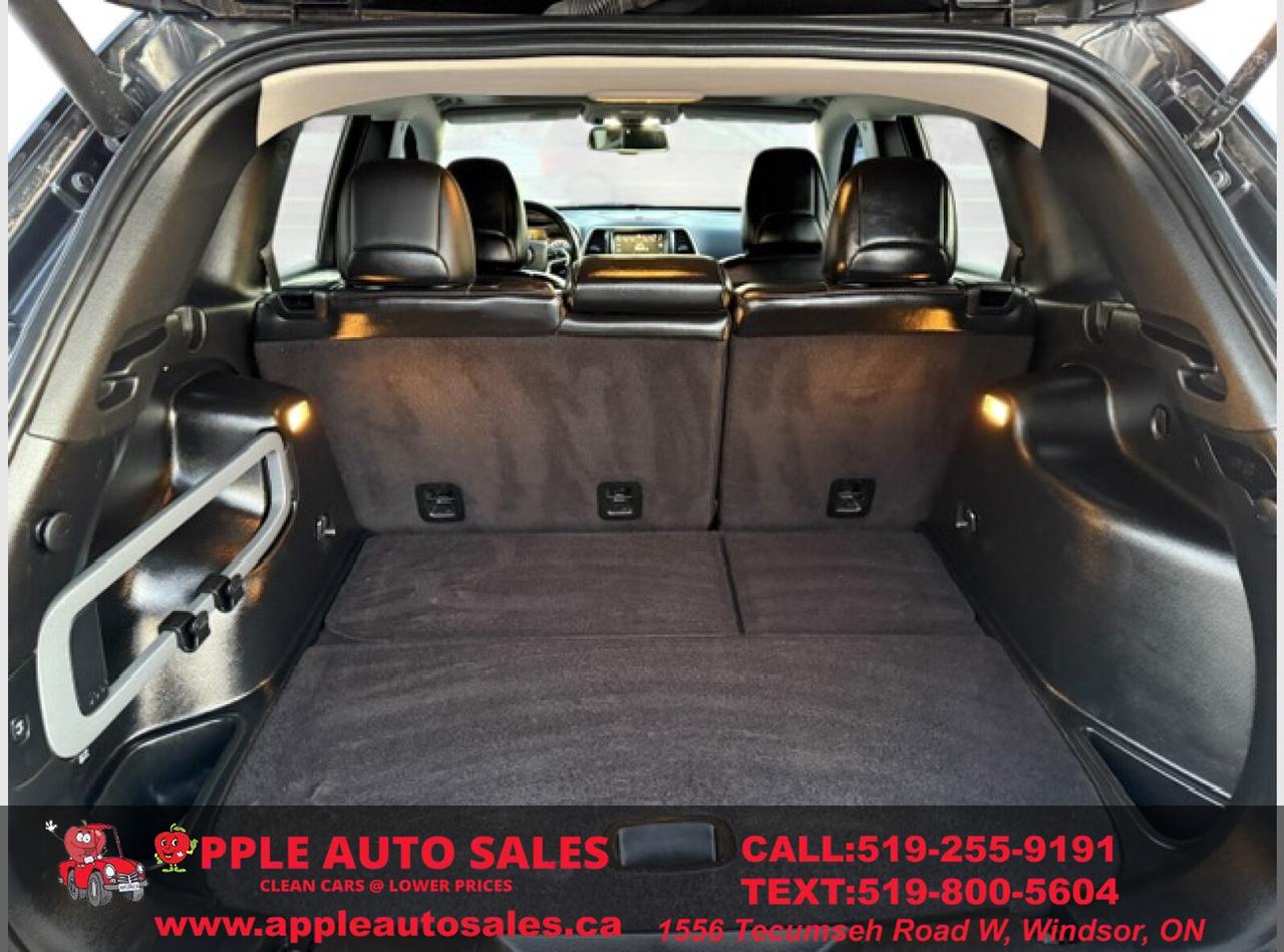 2015 Jeep Cherokee Trailhawk Photo