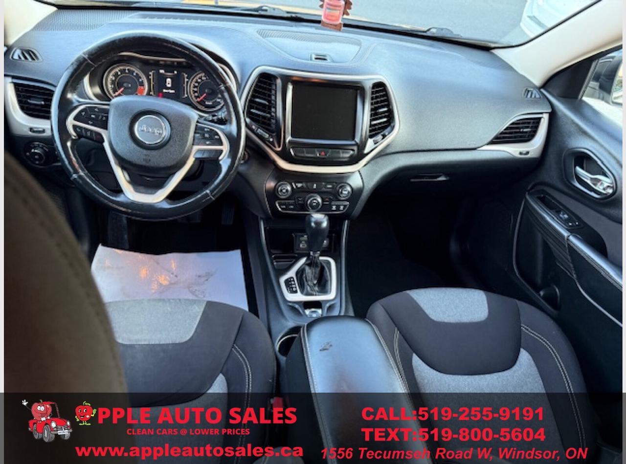 2014 Jeep Cherokee Latitude Photo