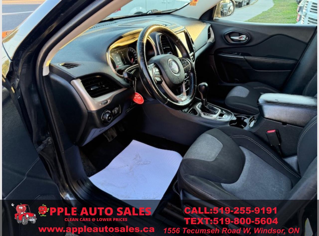 2014 Jeep Cherokee Latitude Photo