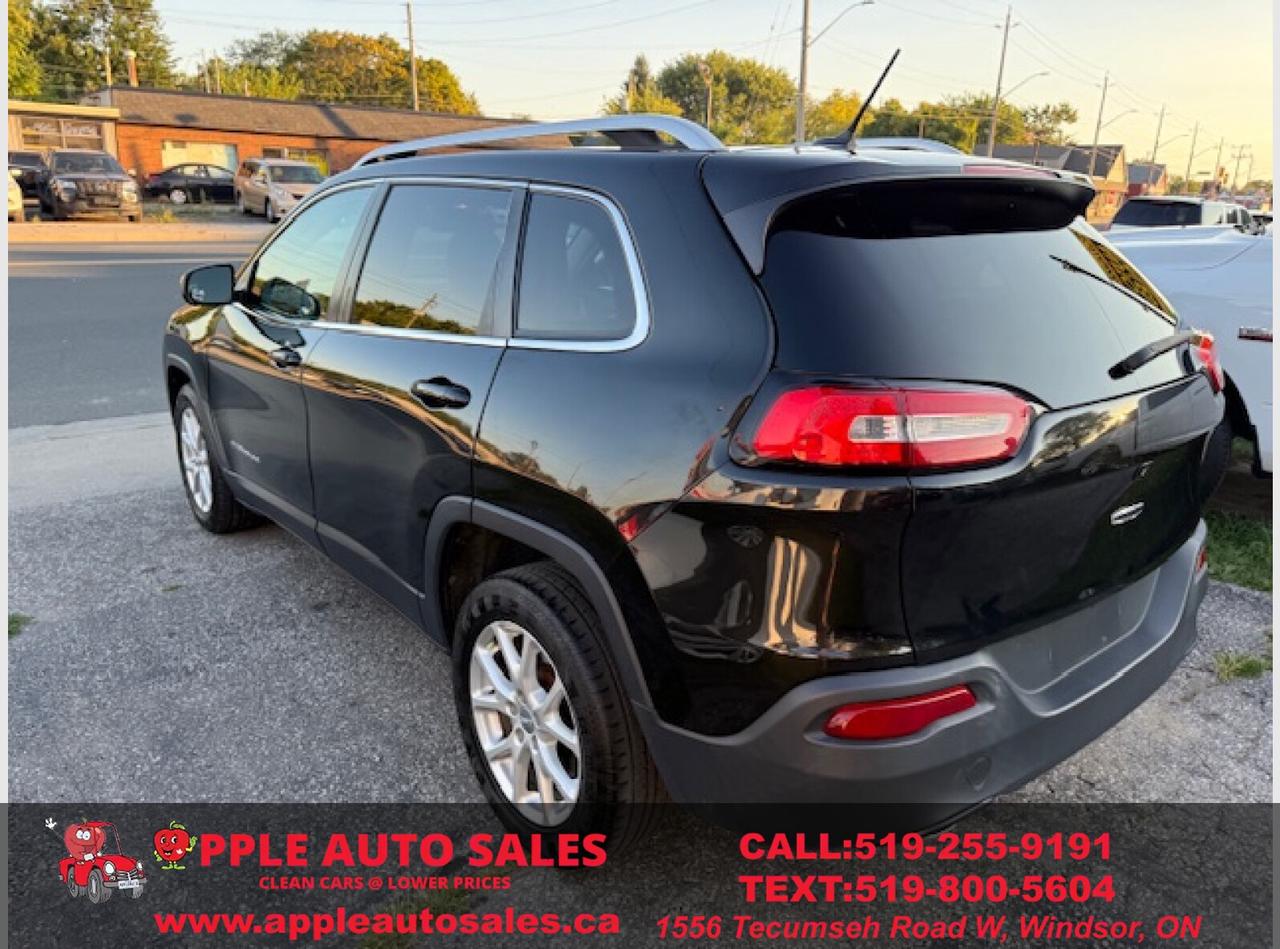 2014 Jeep Cherokee Latitude Photo