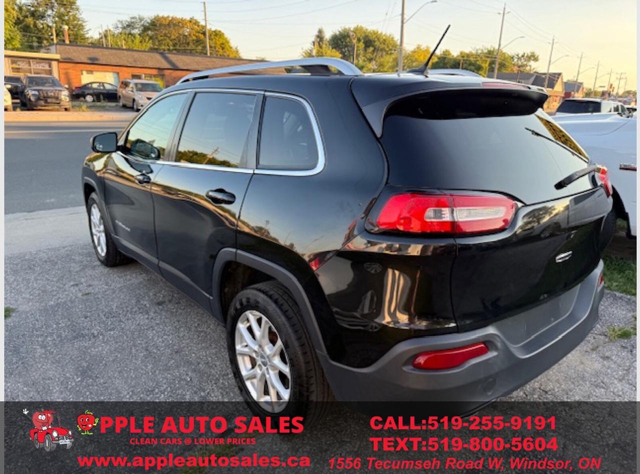 2014 Jeep Cherokee Latitude Photo