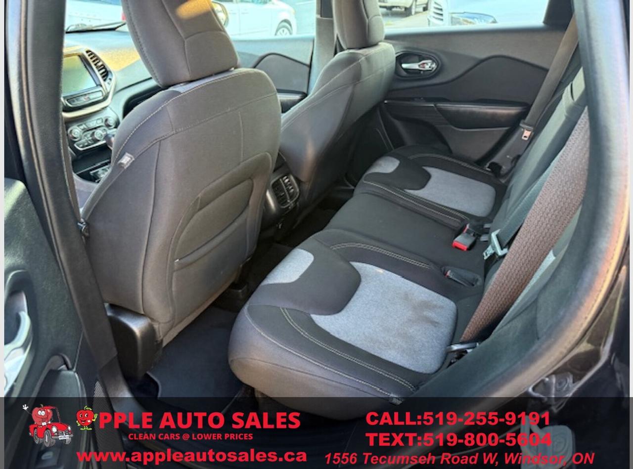 2014 Jeep Cherokee Latitude Photo