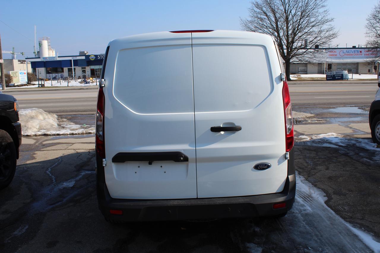2017 Ford Transit Connect XL Divider Photo