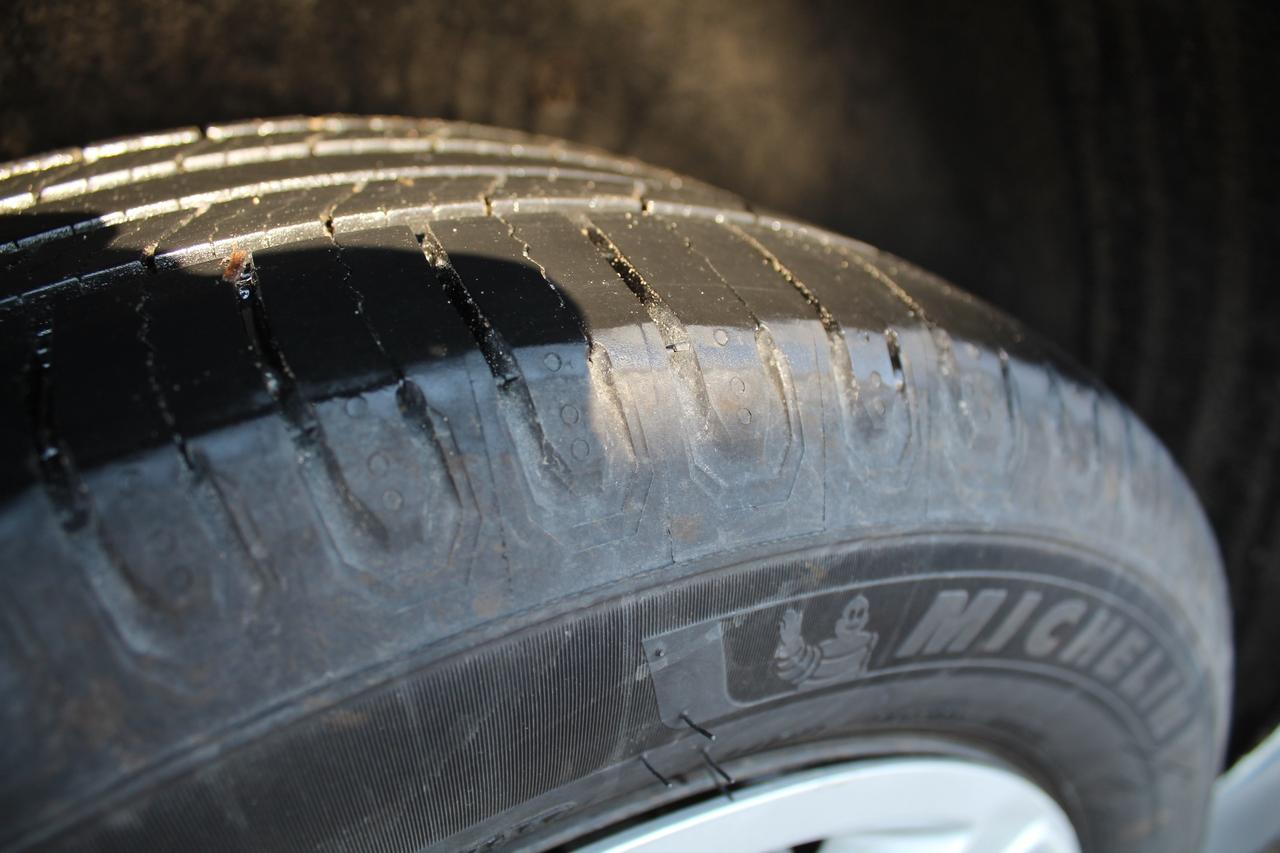 2017 Ford Transit Connect XL Divider Photo